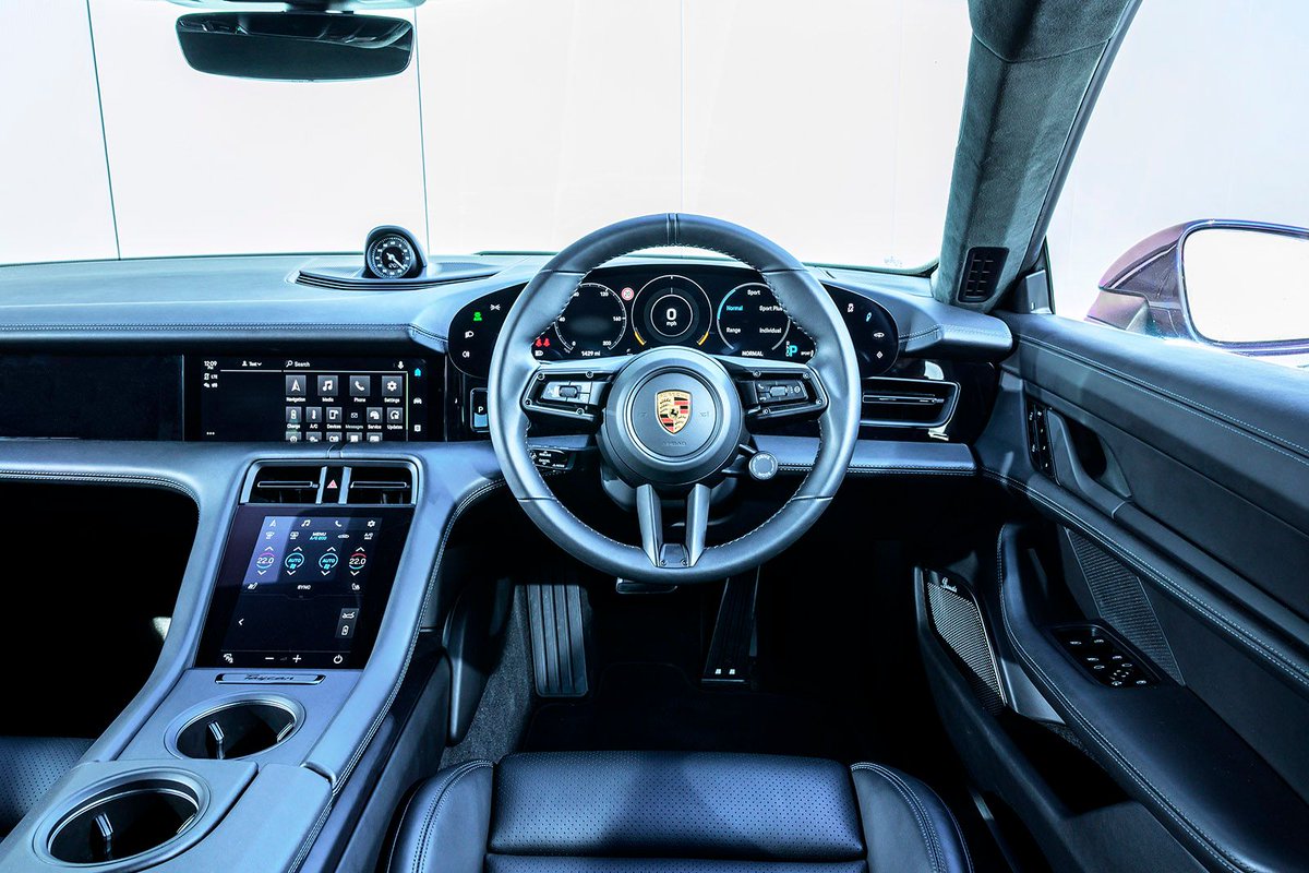 Porsche Taycan interior